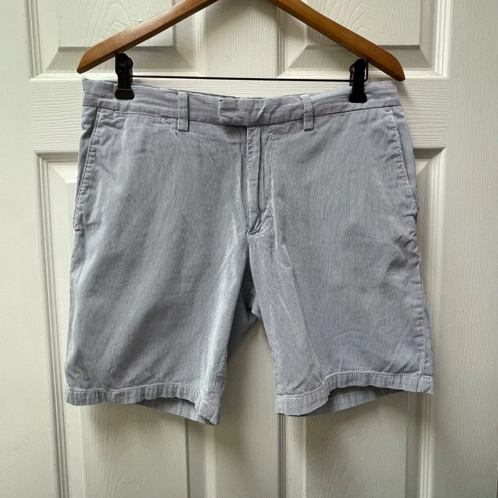 Banana Republic Men's Size 32 Seersucker Blue/White Belted Back Hidden‎ Closure
